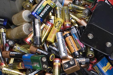 岷秦许乡铅酸蓄电池电池回收,汽车电池回收|收废弃三元锂电池